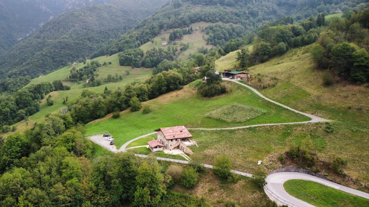 Agriturismo Piane Ono Degno Exterior photo